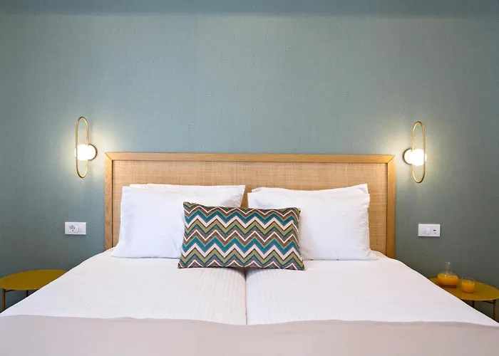 Hypnos Inn Athens